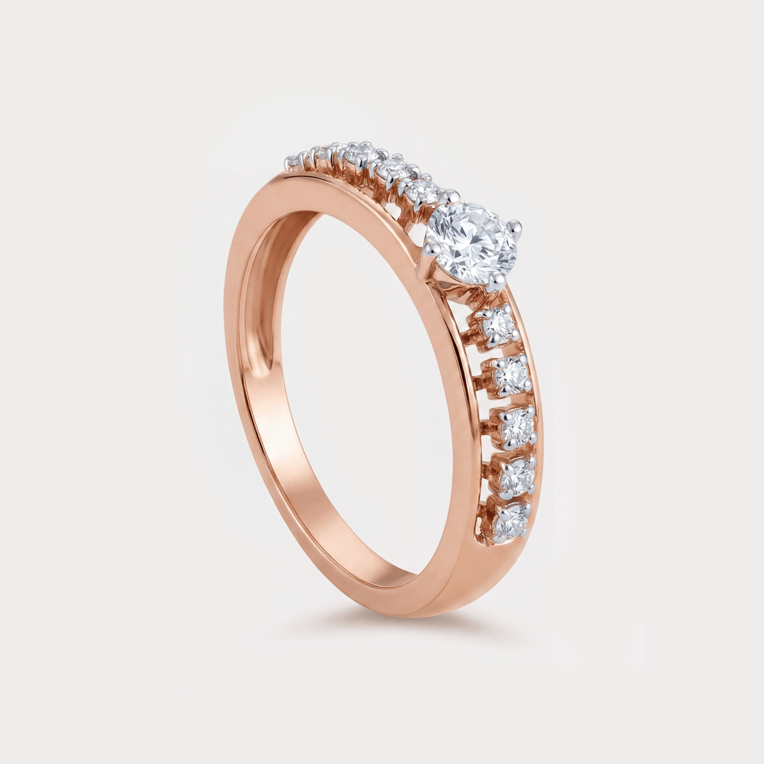 Luisant Mini-Solitaire Diamond Ring