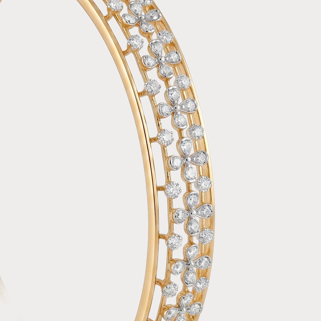 Aureole Diamond Bangle