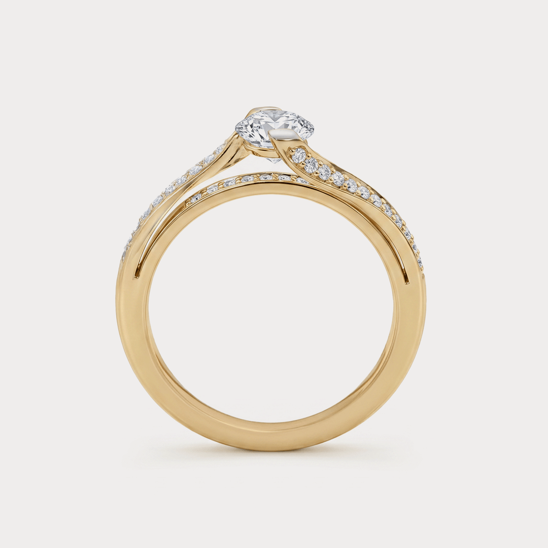 Fleck Diamond Ring