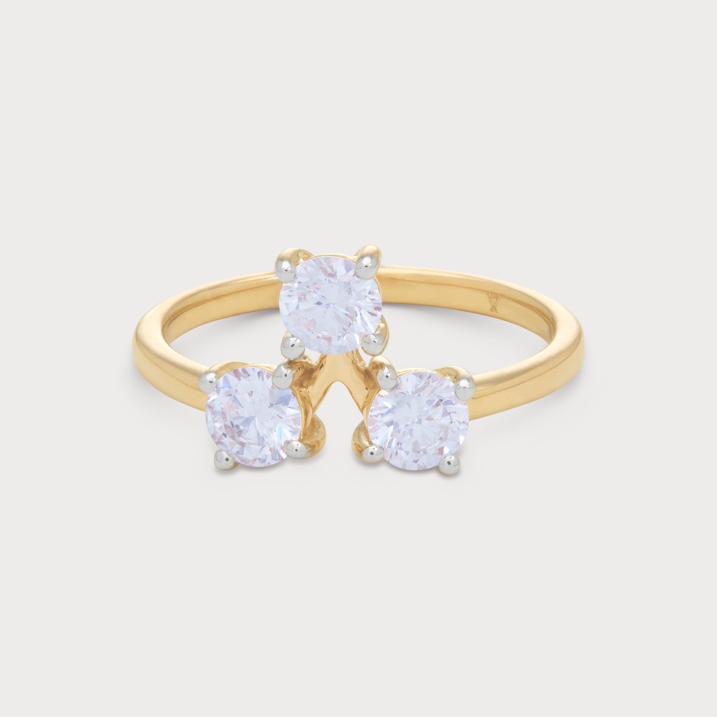 Solis Diamond Ring