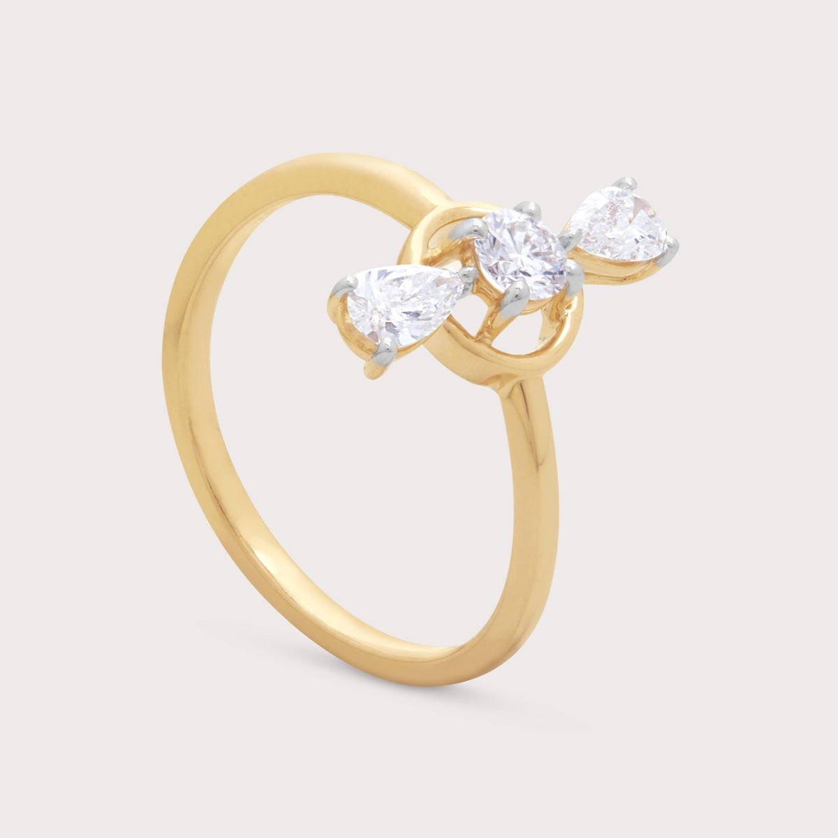 Orava Diamond Ring