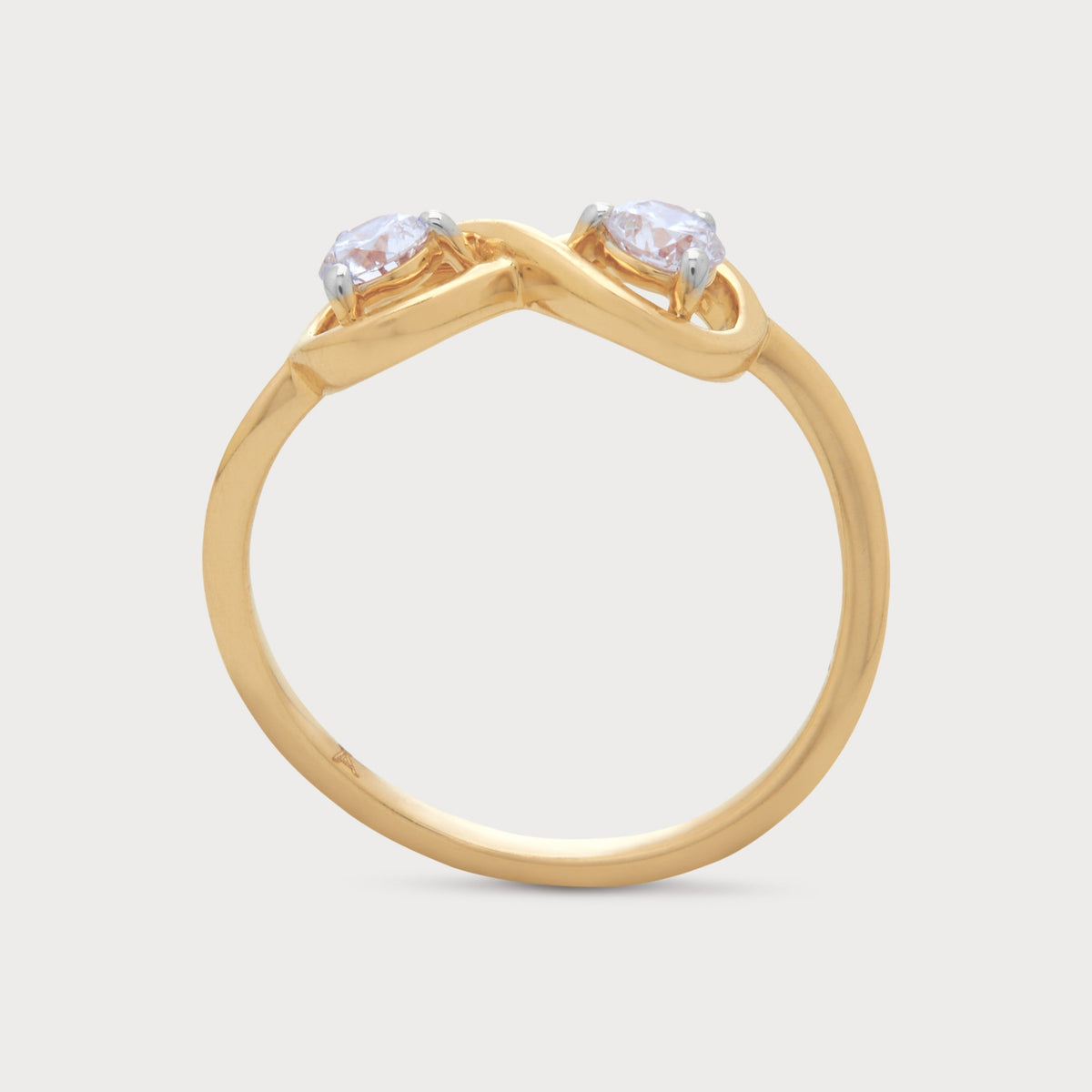 Ouro Diamond Ring