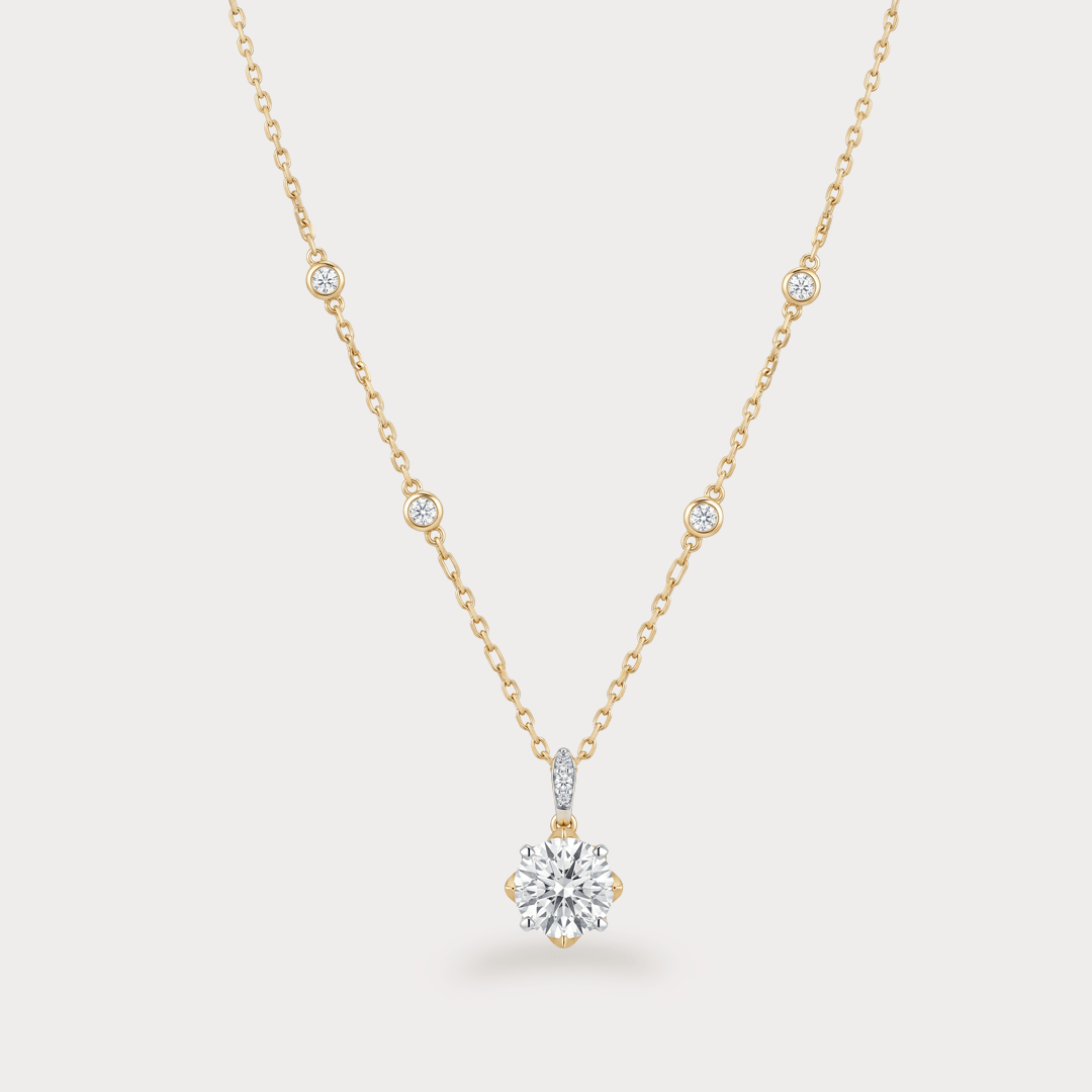 Clarior Extra Brilliant Solitaire Diamond Pendant Chain