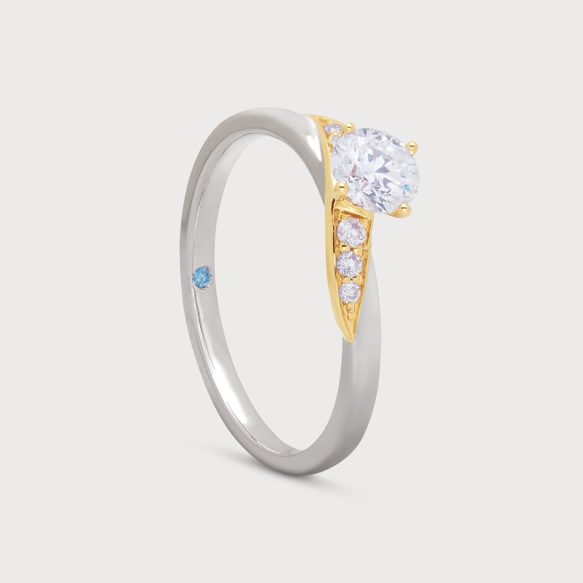 Avéra Diamond Ring