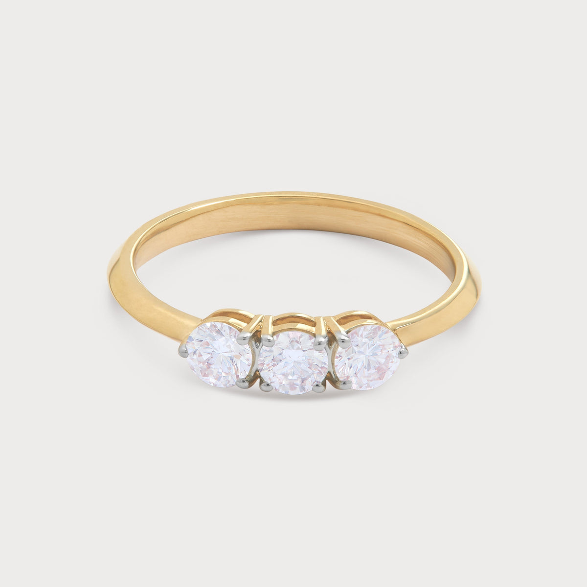 Etoile Diamond Ring
