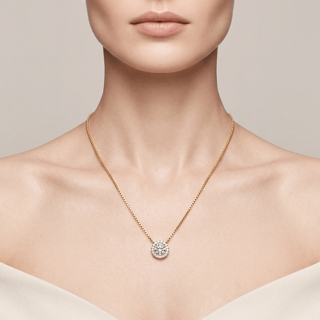 Majestic Pendant Diamond Necklace