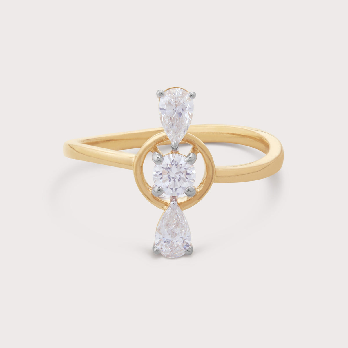 Orava Diamond Ring