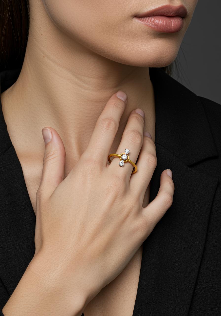 Orava Diamond Ring