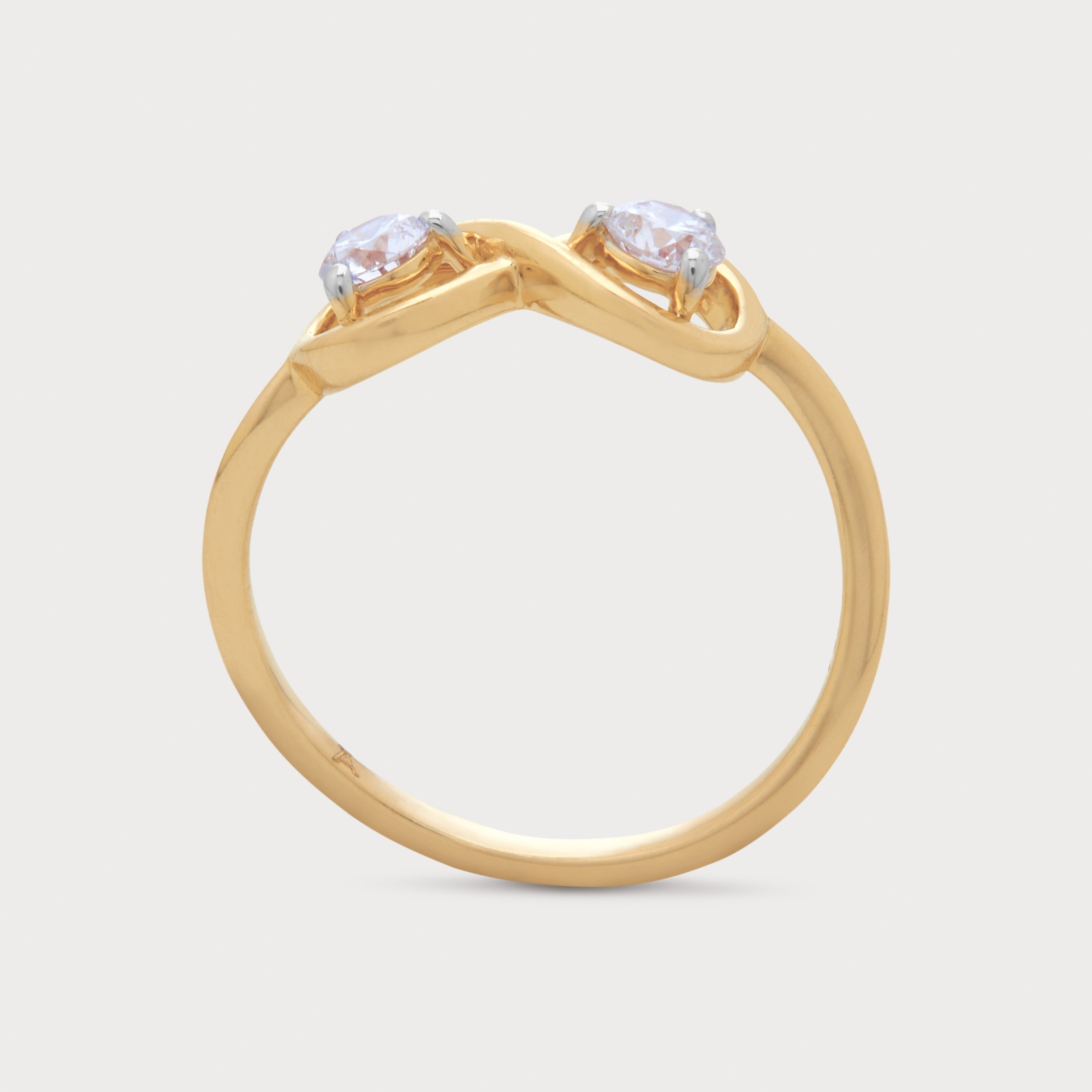 Ouro Diamond Ring