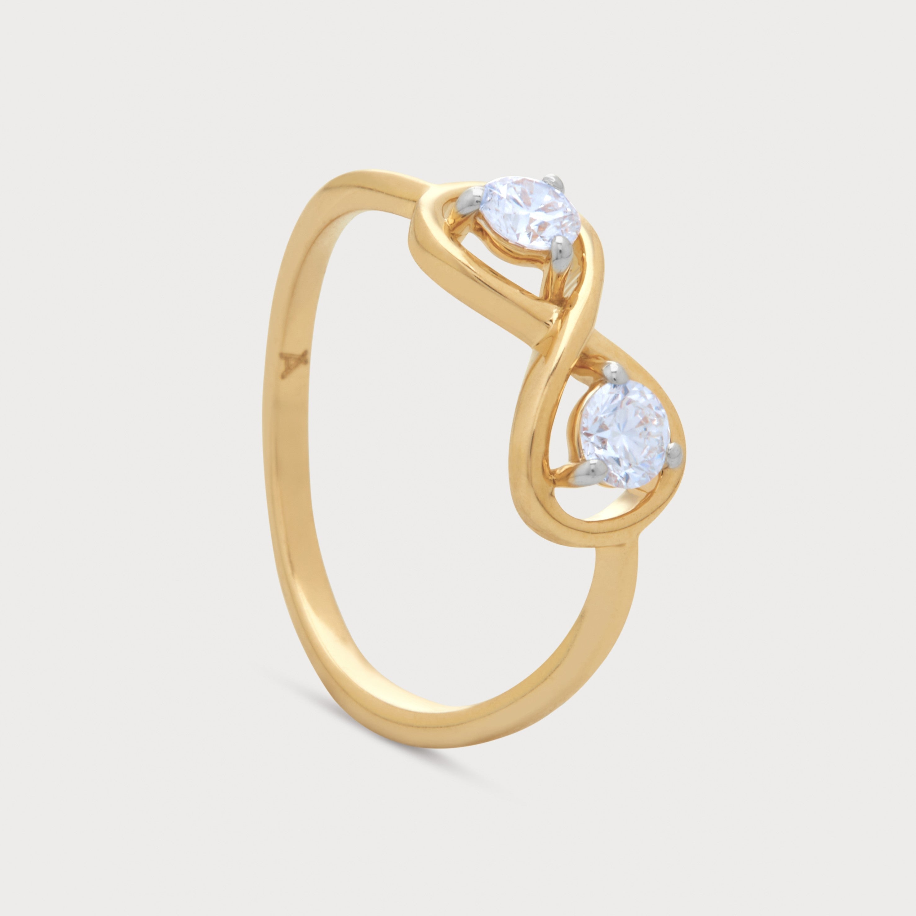 Ouro Diamond Ring