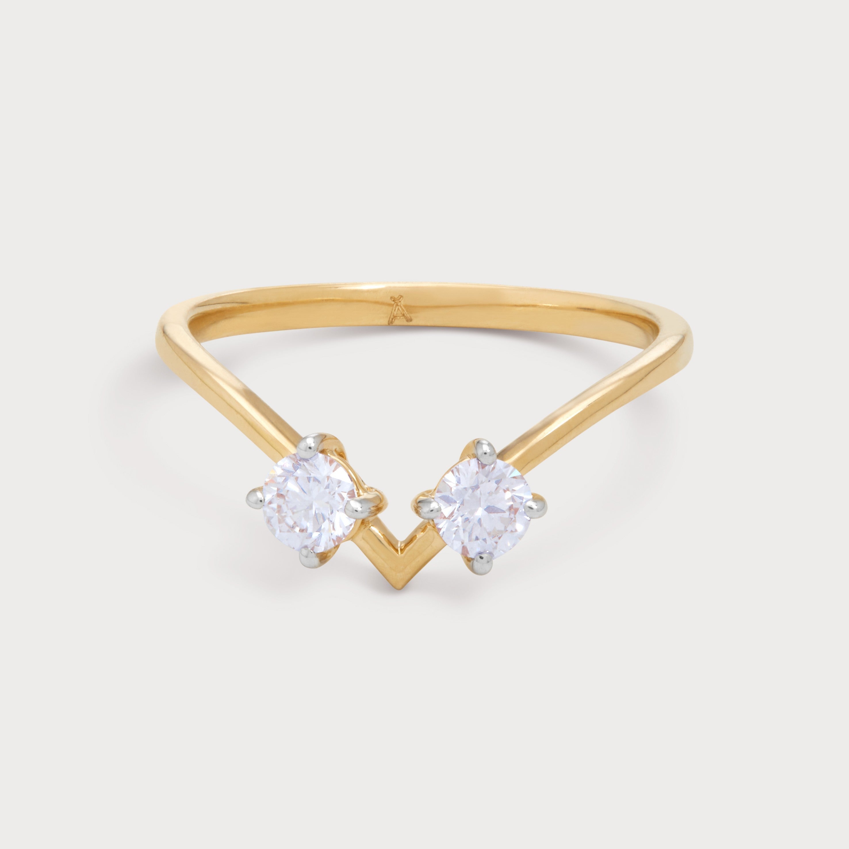 Vana Diamond Ring