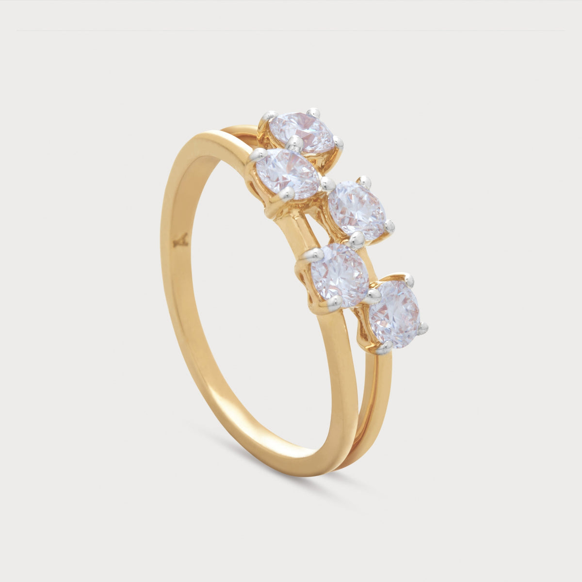 Esméra Diamond Ring