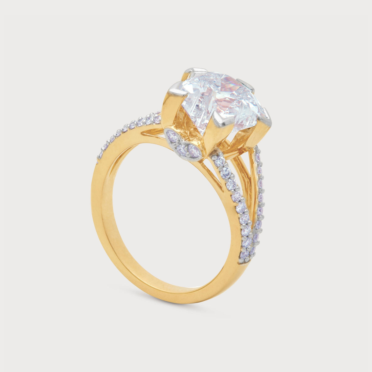 Orchid Éclat Diamond Ring