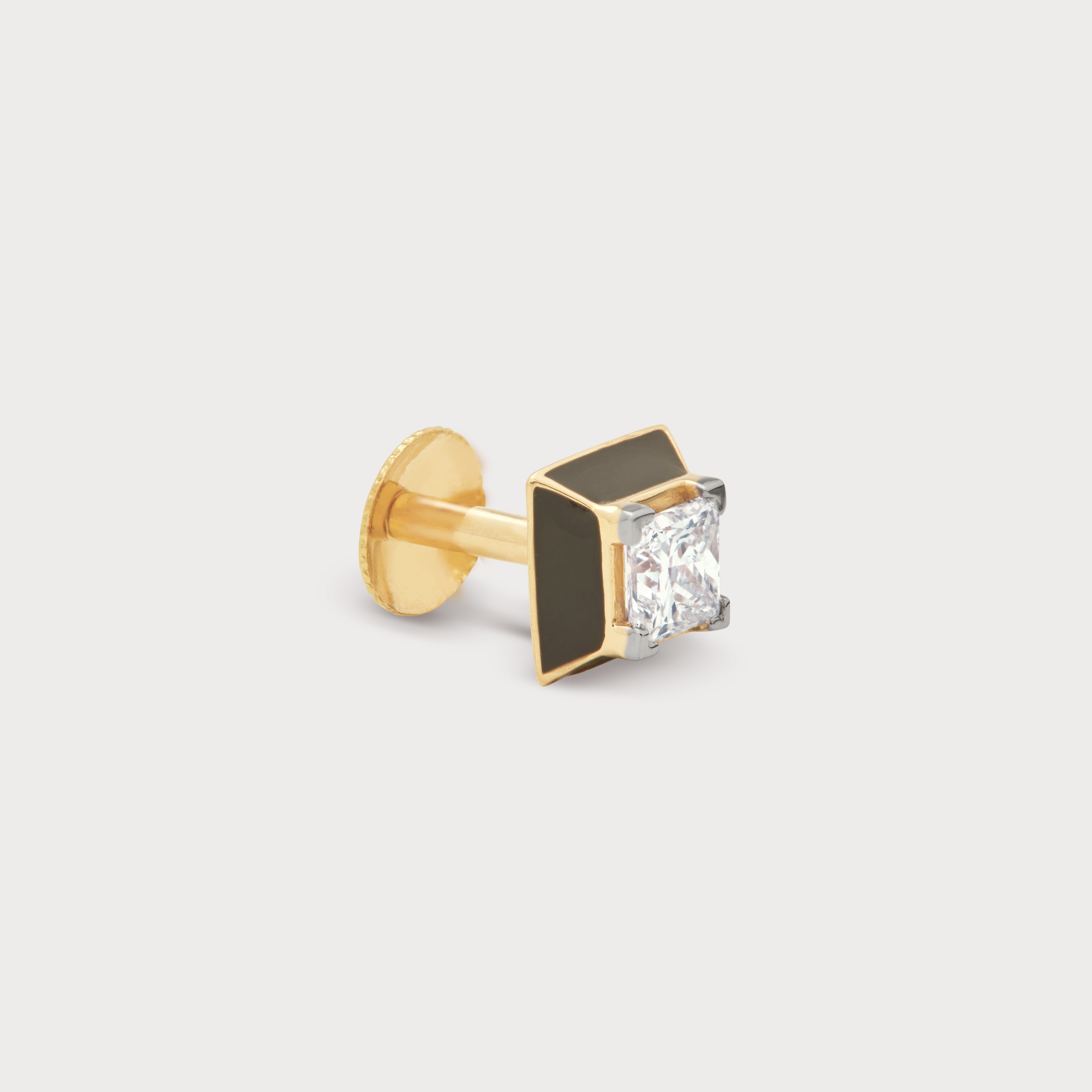 Vero Diamond Studs