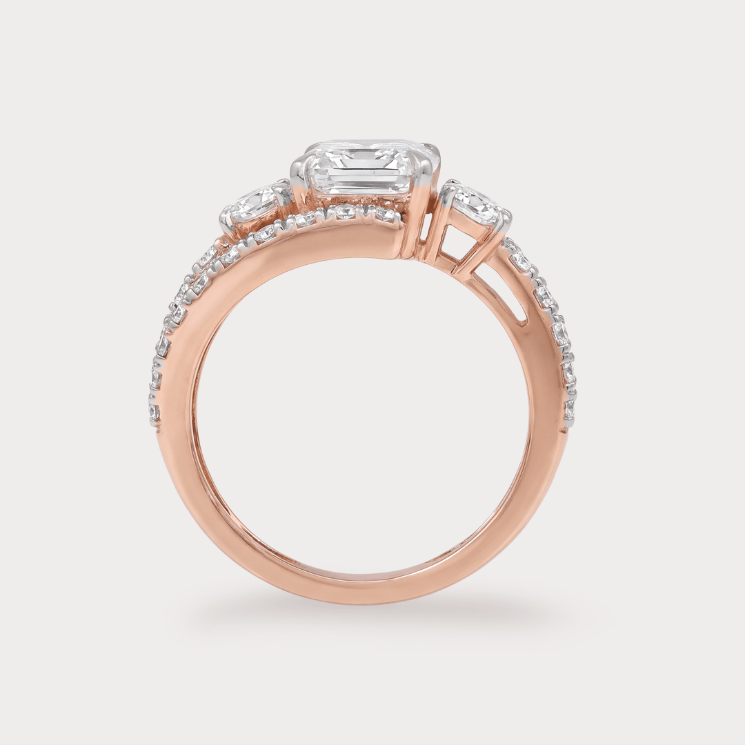 Lumière Festive Blanc Diamond Cocktail Ring