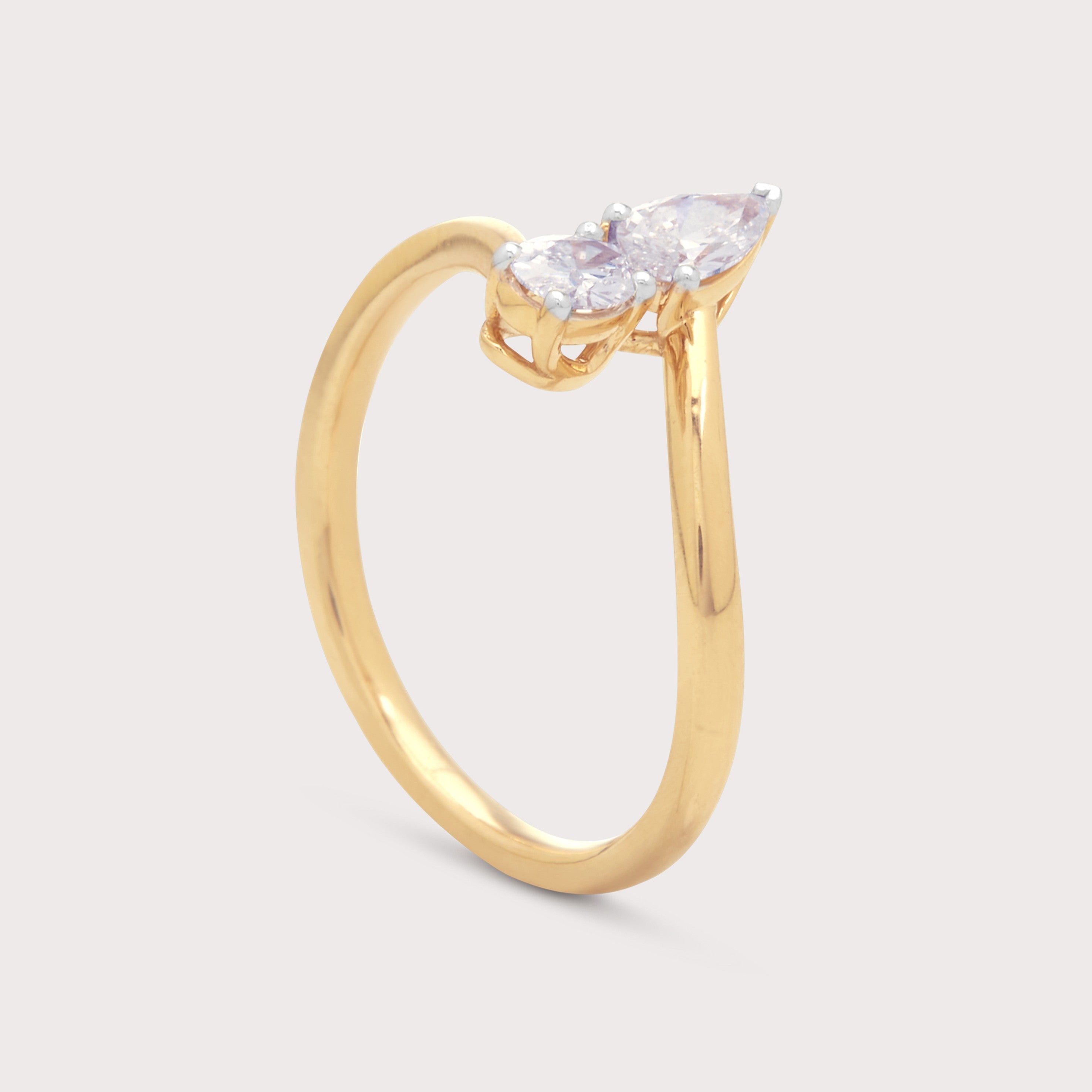 Alari Diamond Ring