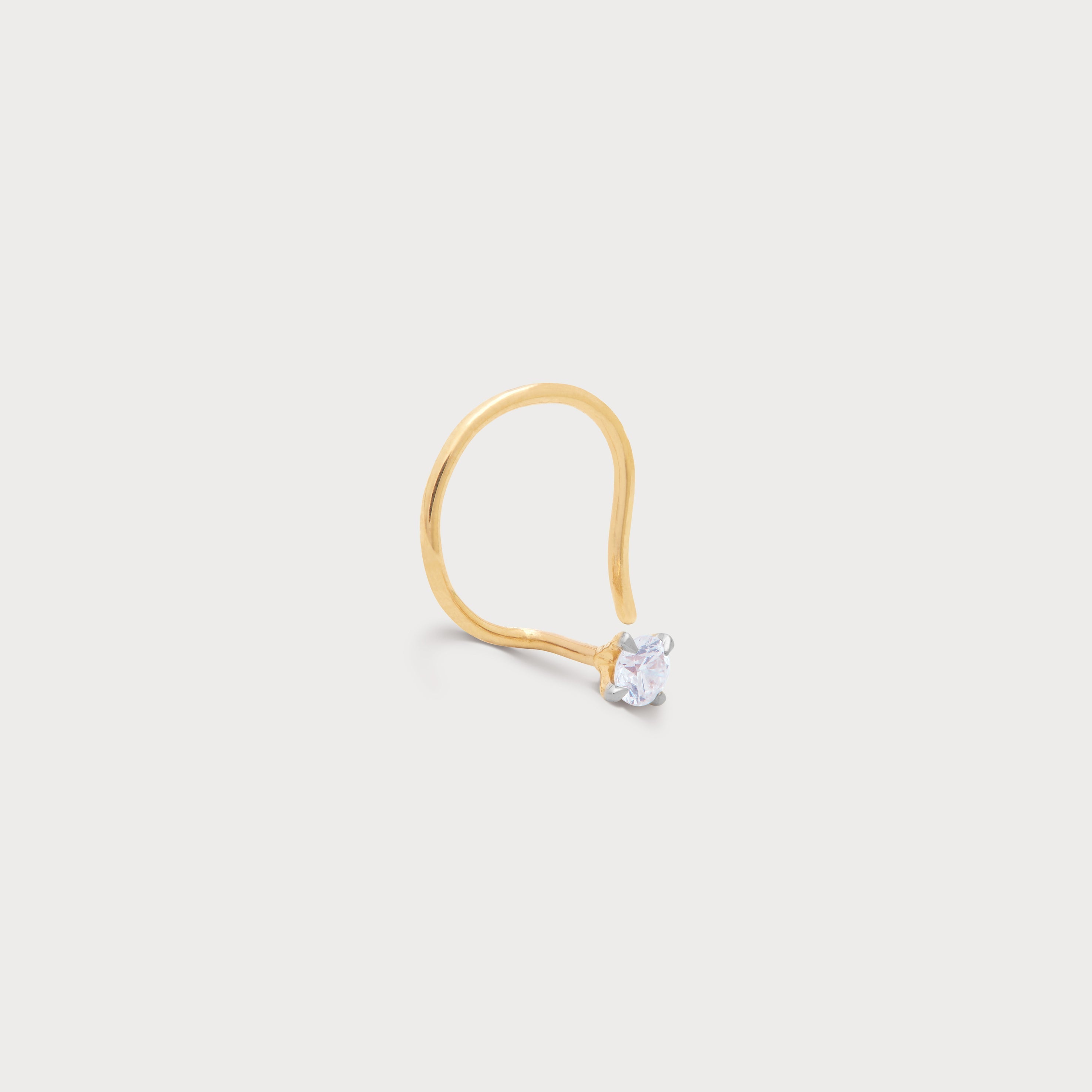 Solitary Spark Diamond Nose Pin